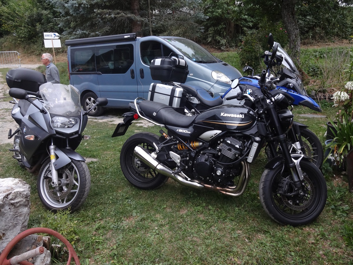 motos_casa.jpg